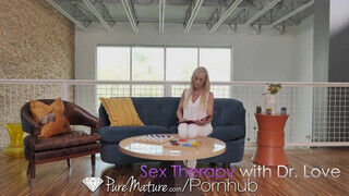 PUREMATURE - Brandi Love a óriási csöcsű világos szőke milf
