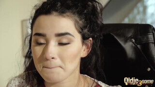 Szopós tinédzser lányok és vén pasik