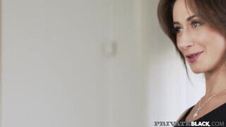 PrivateBlack - Marica Chanelle gigantikus dákóval meghágva